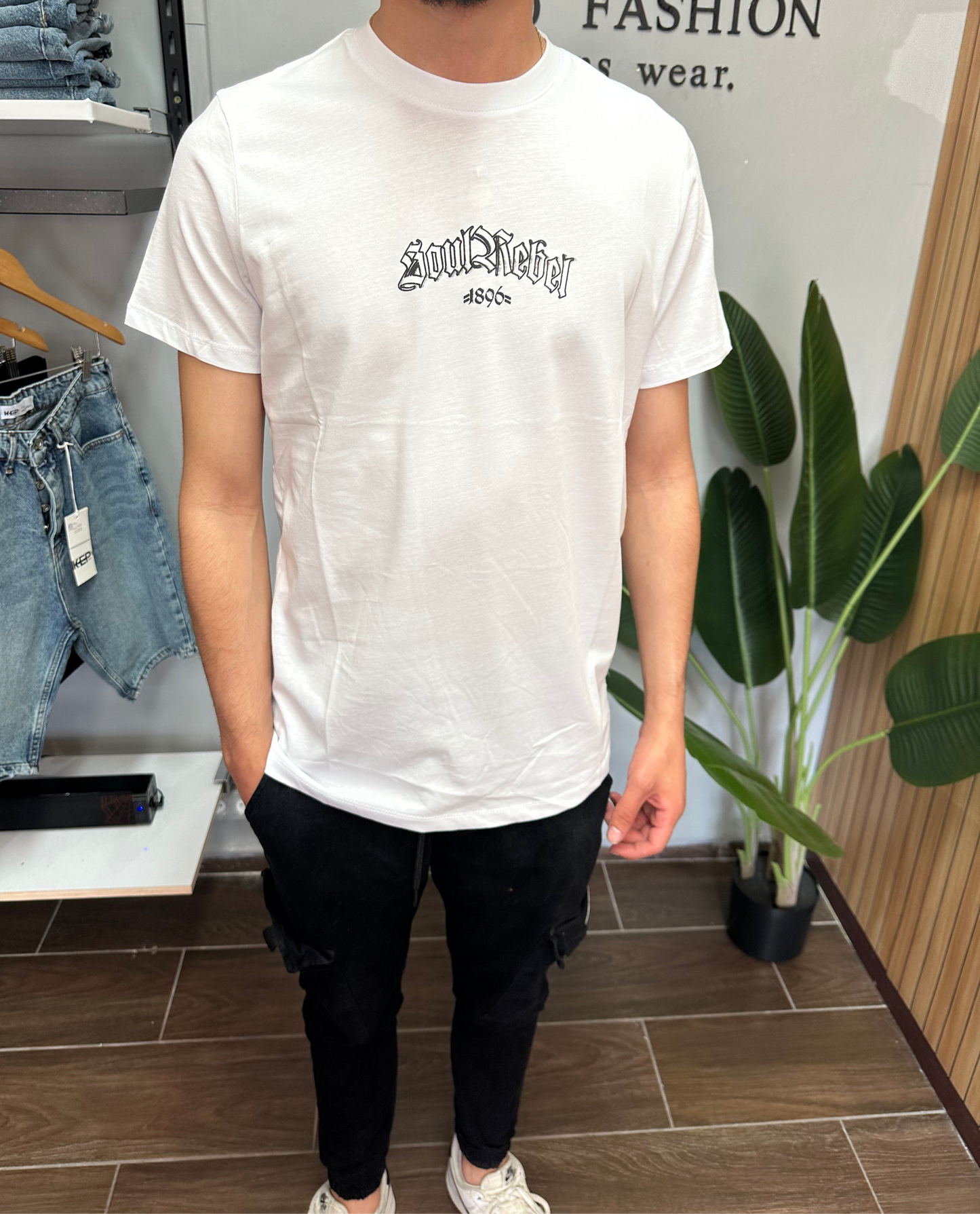 חולצת Soul Rebel לבנה