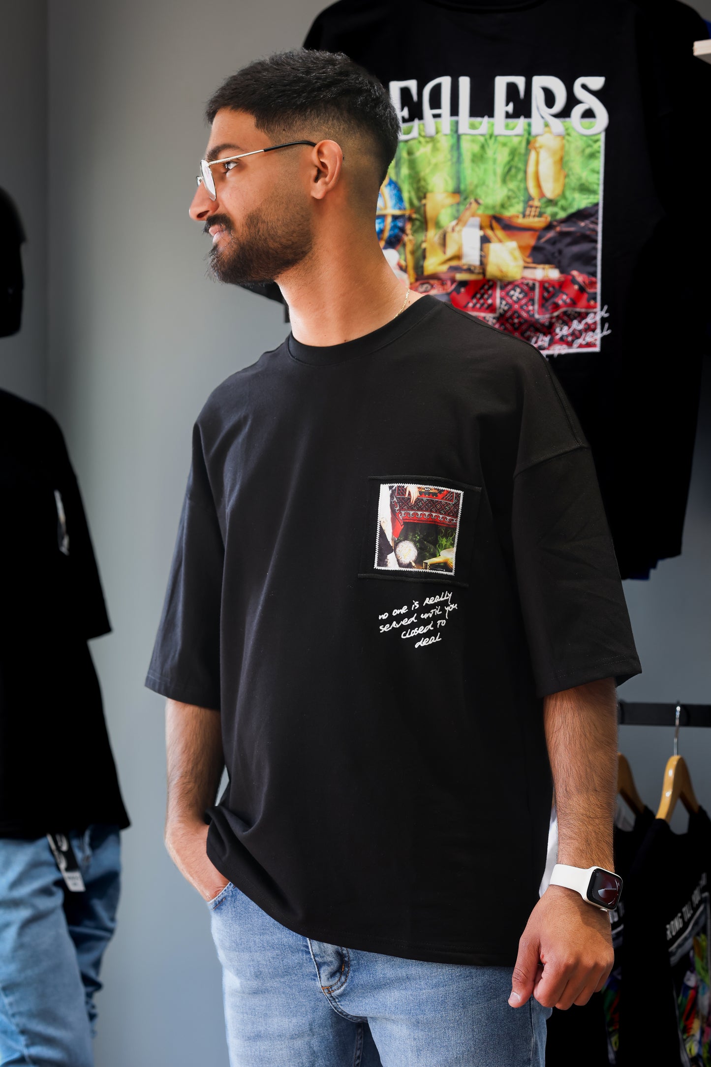 חולצה אוברסייז DEALERS